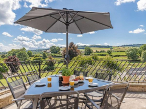 3 Bed in Ashford In The Water 88675